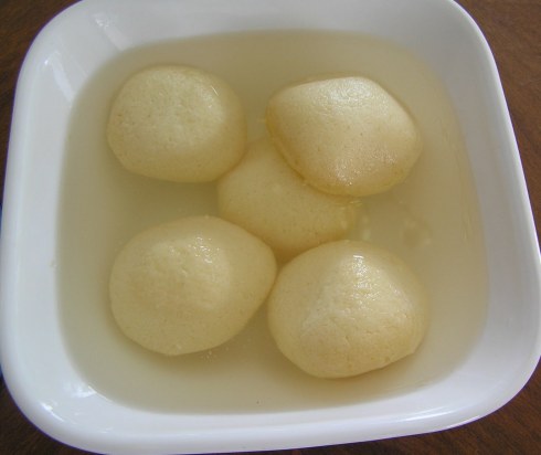 Best sweets Rasagolla sweets