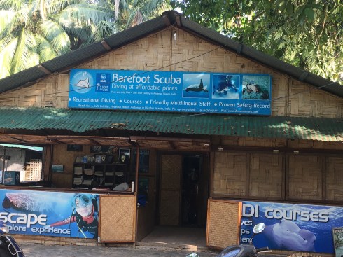 PADI certification barefoot scuba