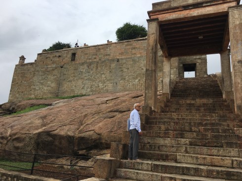 Malai Koil or Erumbeeshwarar Temple Malai Koil or Erumbeeshwarar Temple