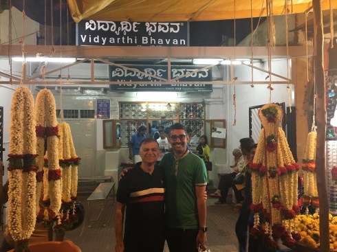 Vidyarthi Bhavan Hotel Garland shops near Vidyarthi Bhavan